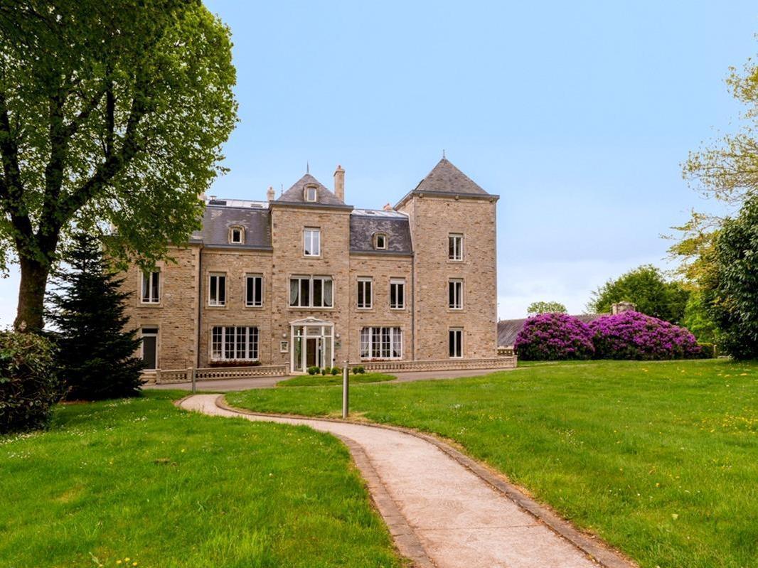 Hotel Manoir De Kerhuel De Quimper 4*
